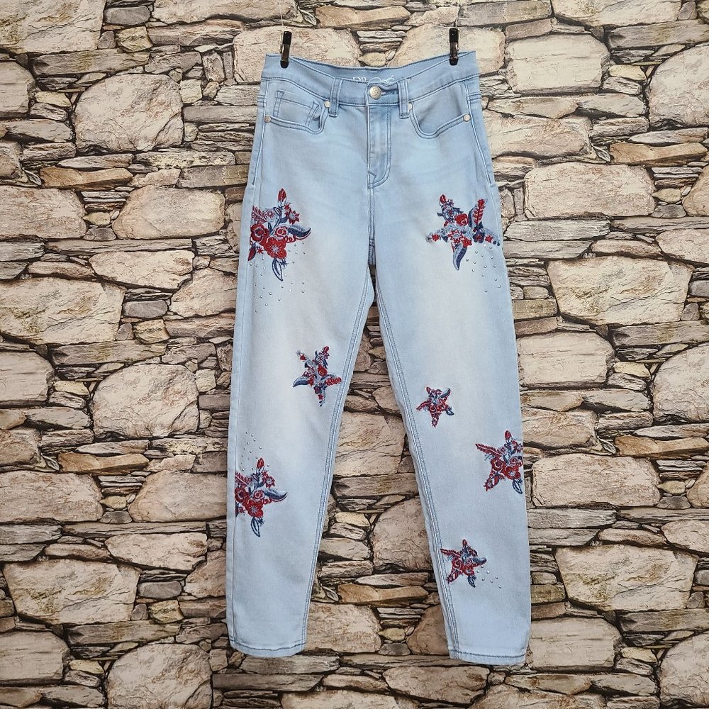 Diane Gilman DG2 Womens Jeans Size 2 Embroidered Floral Light Wash Rhinestones